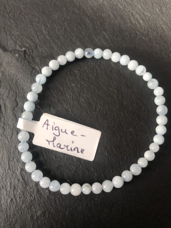 Bracelet en Aigue-marine 4mm.