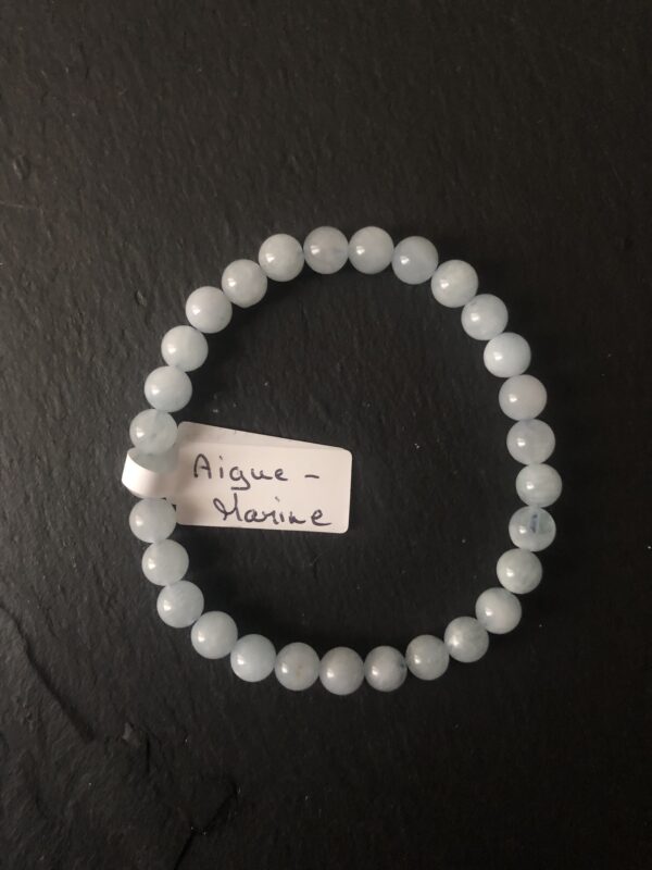 Bracelet en Aigue-marine 6mm.